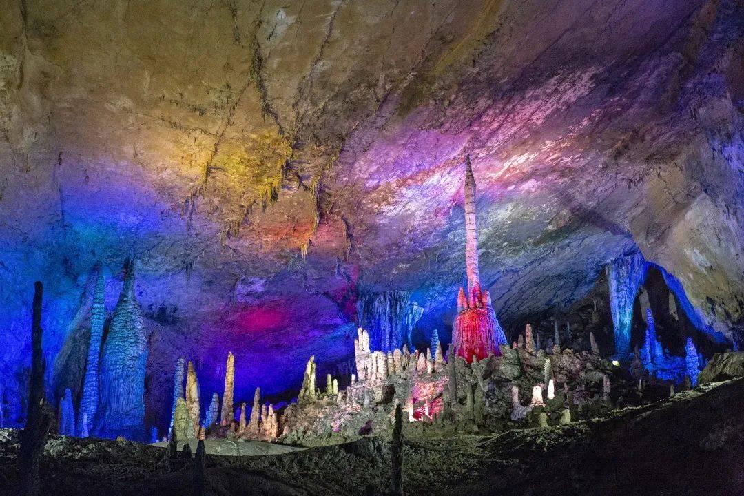 张天爱现身综艺《乐队的海边》现场，身材纤细状态好，她为什么被称作女神？游戏画面